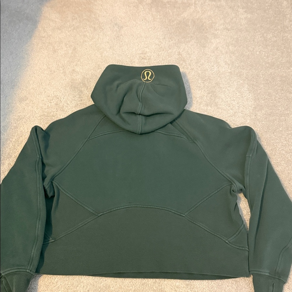 Lululemon M/L cropped hoodie - Picture 7 of 8